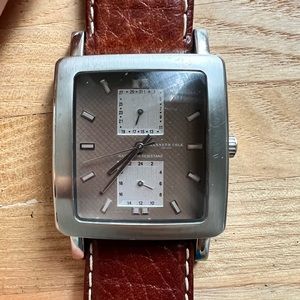 Kenneth Cole New York Mens leather dress watch NEW BATTERY